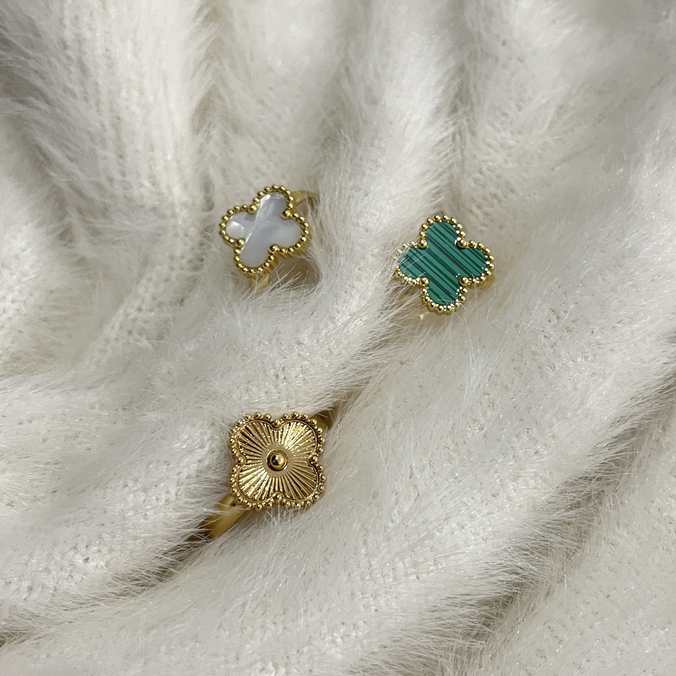 Clover Ring