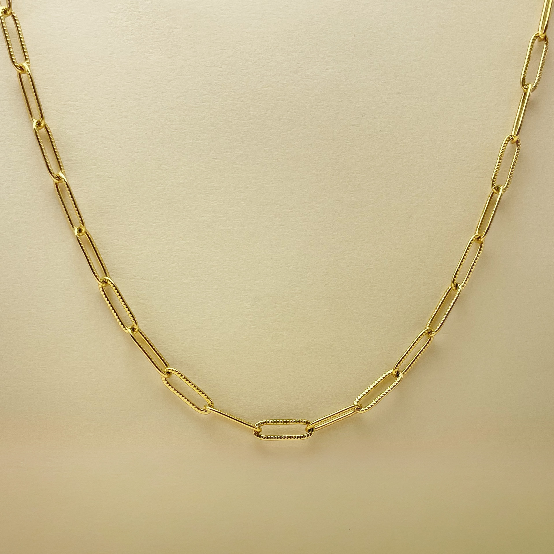 Delicate Chain